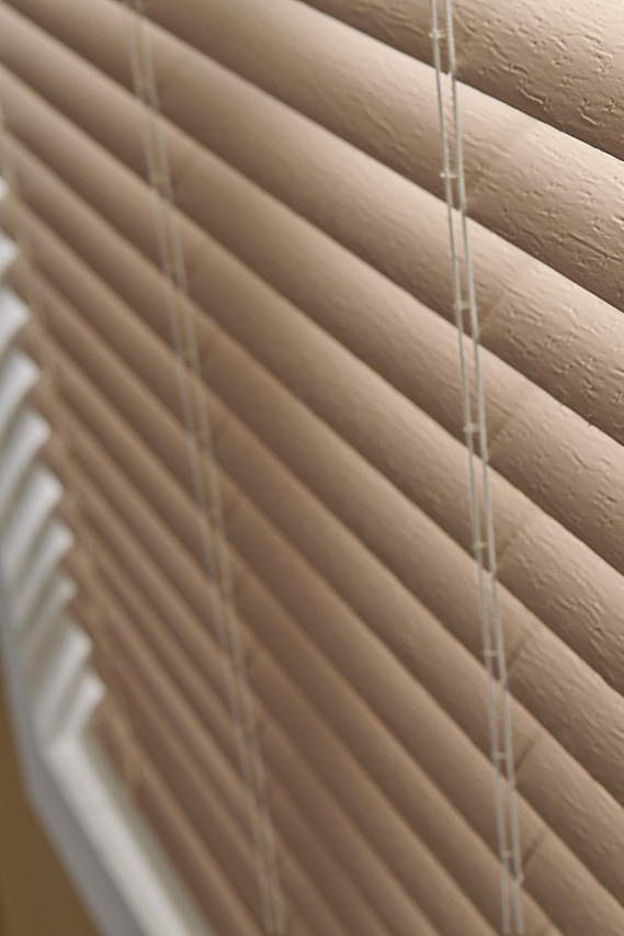 horizontal vinyl blinds baje