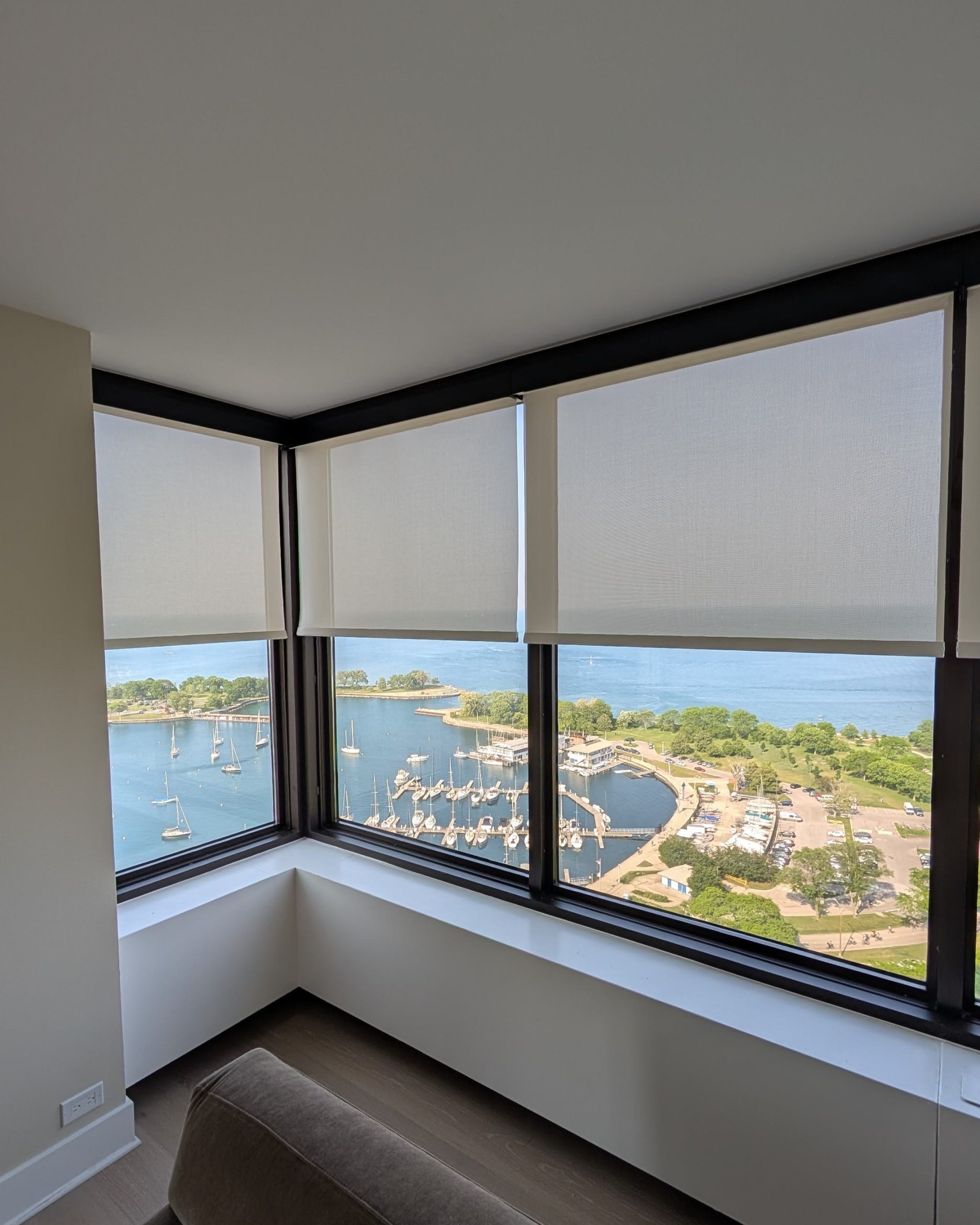 Chicago blinds and shades lakeview east solar corner